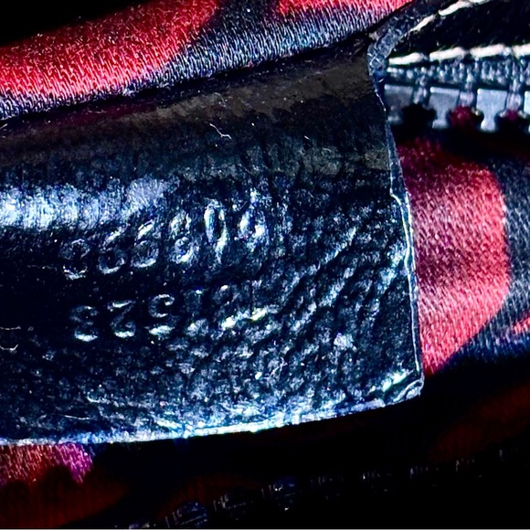 AUTHENTIC GUCCI DIALUX SNOW GLAM BOWLER BLK LEATHER SILV GG SHOULDER BAG W/CHAIN - Picture 7 of 10